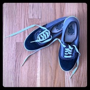 New black & gray VANS
